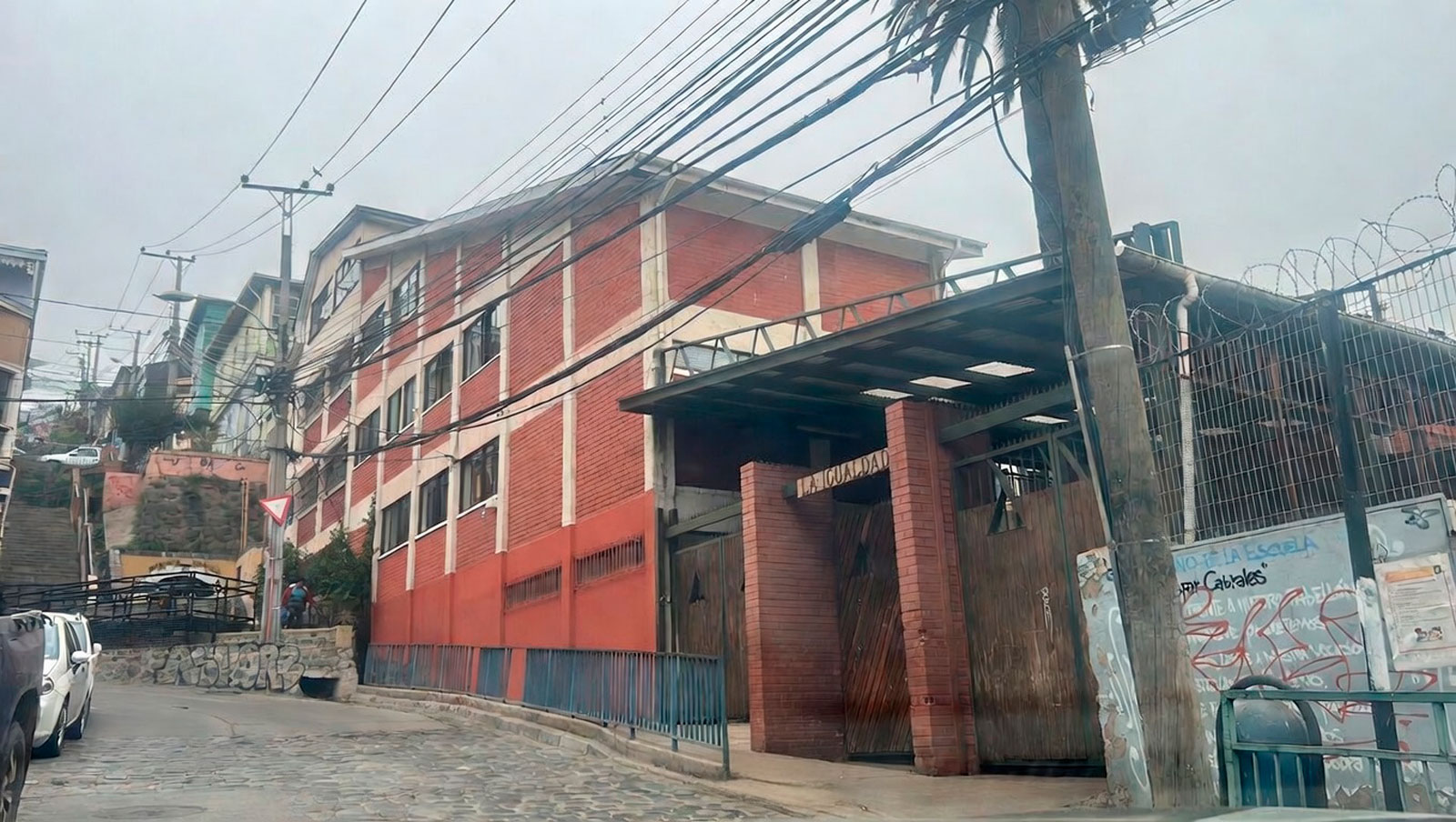 Nuestro colegio - colegio.jpg